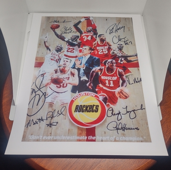 HAKEEM OLAJUWON SIZE 11 BACK TO BACK 1995 ROCKETS NBA CHAMPION RING,BOX & POSTER - Picture 16 of 17